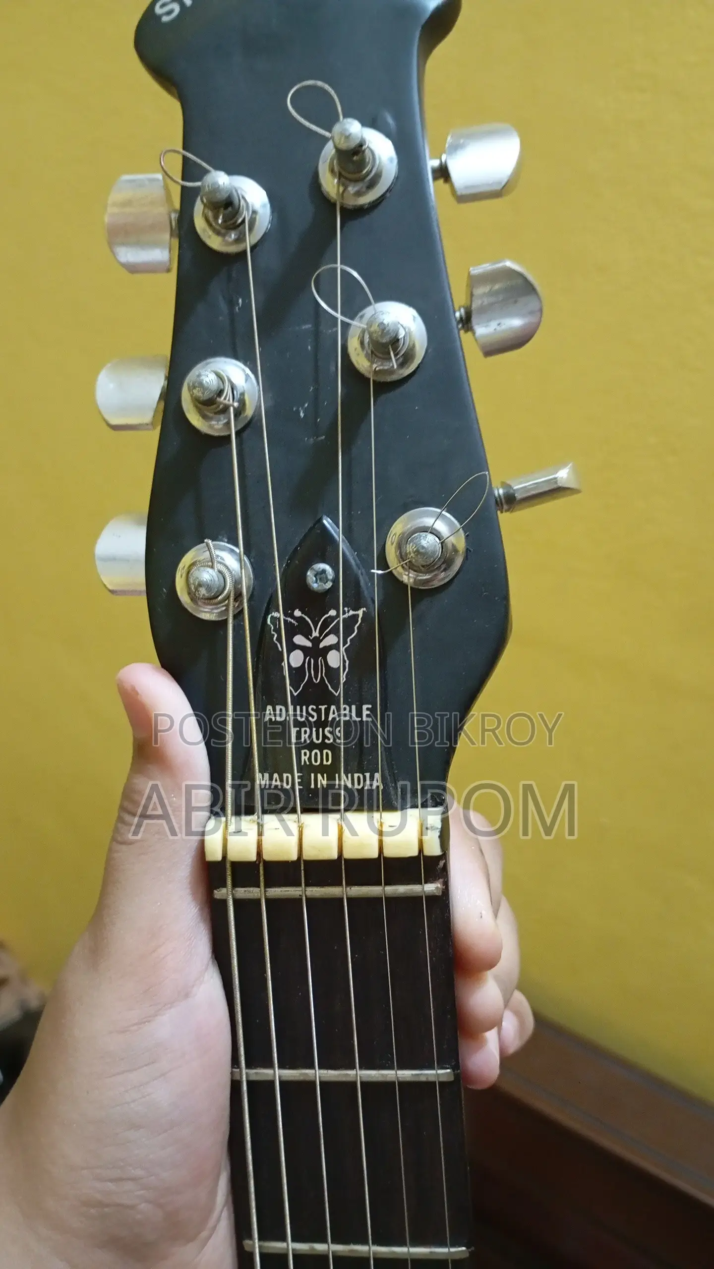 Brand New Signature S265 Guitar for Sale (with 1.5 Years Warranty)