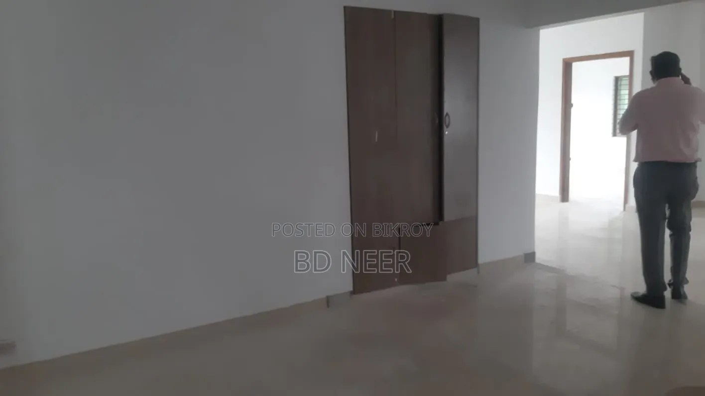 2200 SqFt Office Space Available for Rent in Banani South