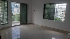 2200 SqFt Office Space Available for Rent in Banani South