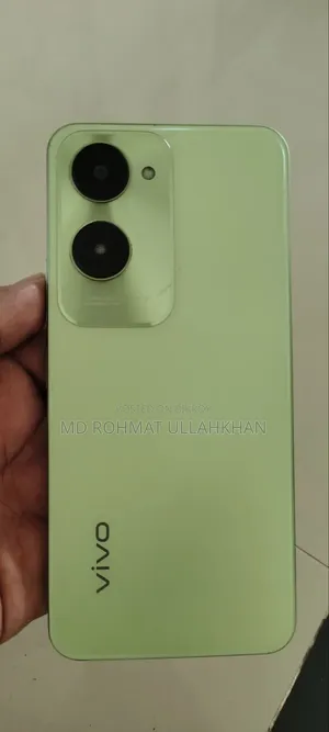 Vivo 128 GB Gold