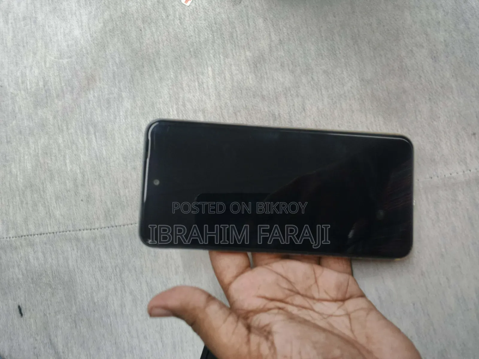 নতুন টেকনো স্পার্ক ৪০ ১২৮ জিবি কালো