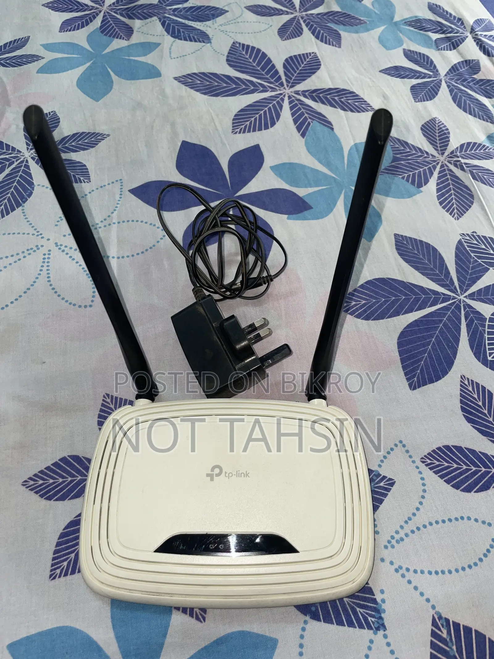TP-Link Wi-Fi Router (Used) - Good Condition - 300 Mbps