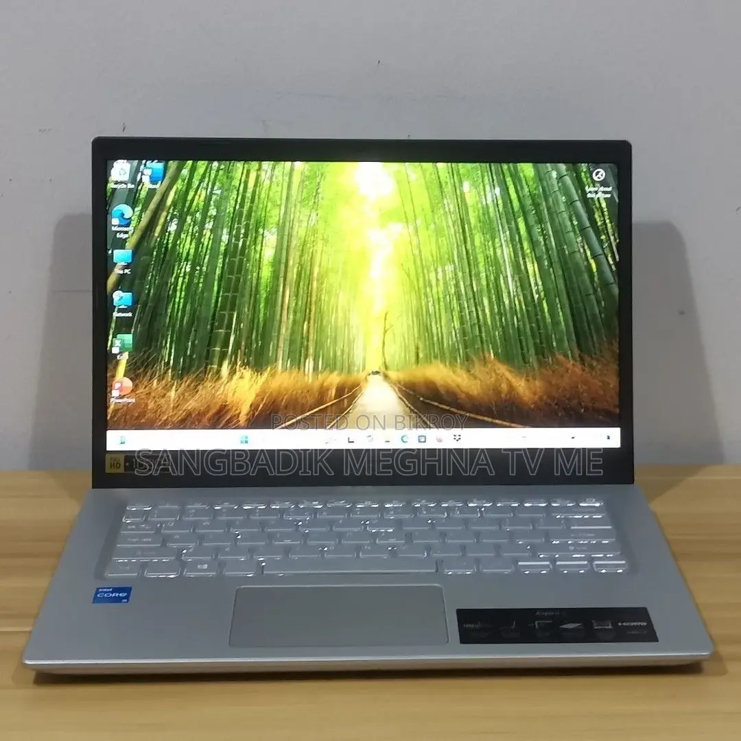 Laptop Acer 3GB Intel SSD 256GB