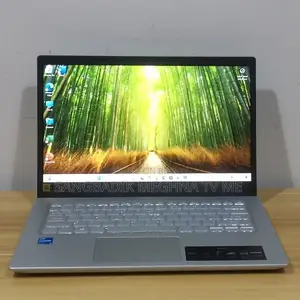 Laptop Acer 3GB Intel SSD 256GB