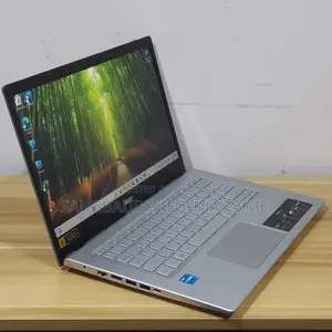 Laptop Acer 3GB Intel SSD 256GB