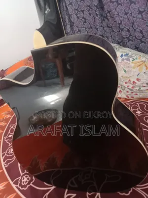 Axe Ag3c guitar will be sold