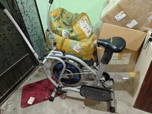 লাইফলাইন ২ ইন ১ অরবিট্রেক এলিপটিক্যাল সাইকেল - চালু অবস্থায় আছে