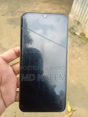 Vivo Y17 128 GB