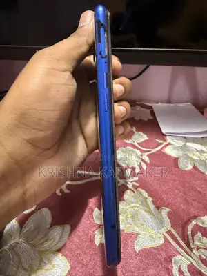 Realme 64 GB Blue