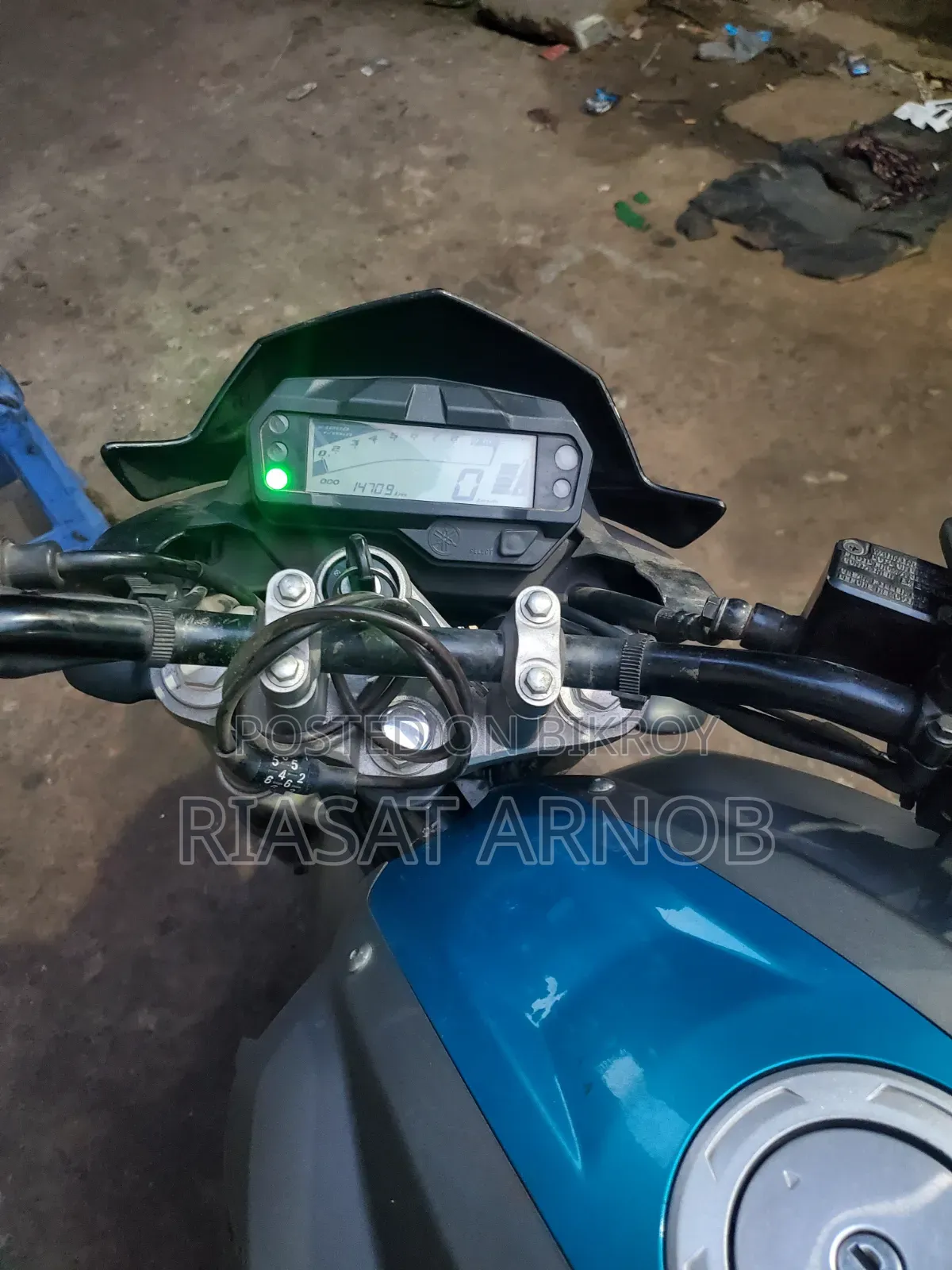 ইয়ামাহা এফজেডএস ভি২ ২০২৪ গ্রে