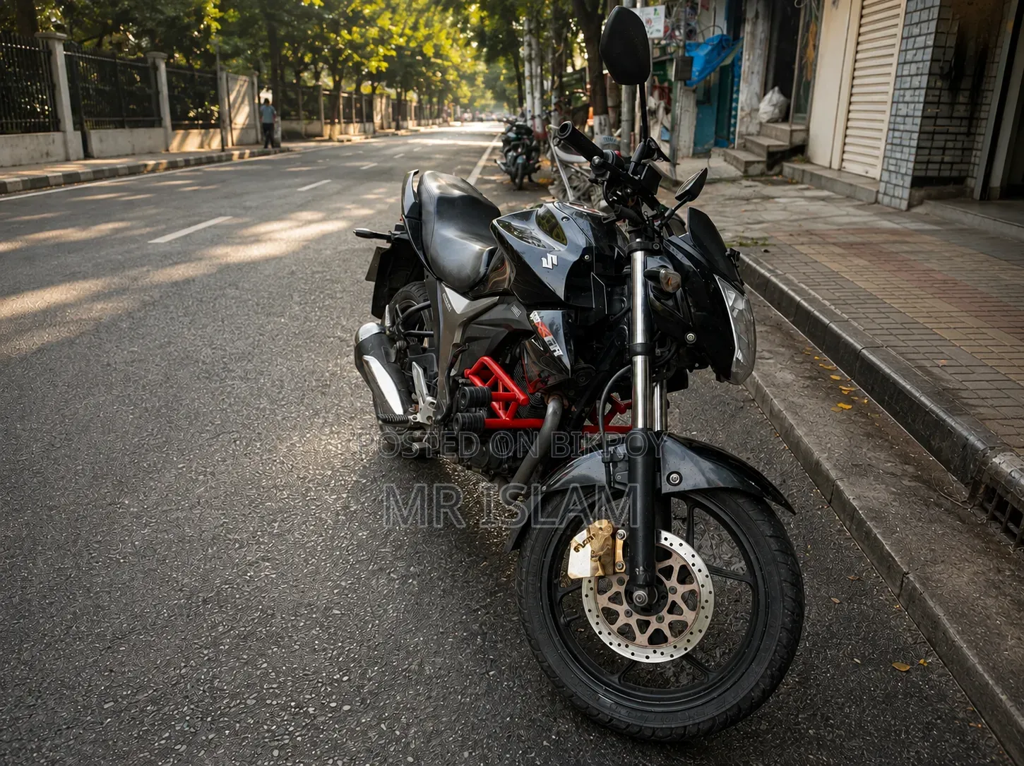 সুজুকি জিক্সার ২০২২ ব্ল্যাক