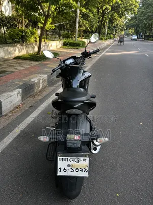 সুজুকি জিক্সার ২০২২ ব্ল্যাক