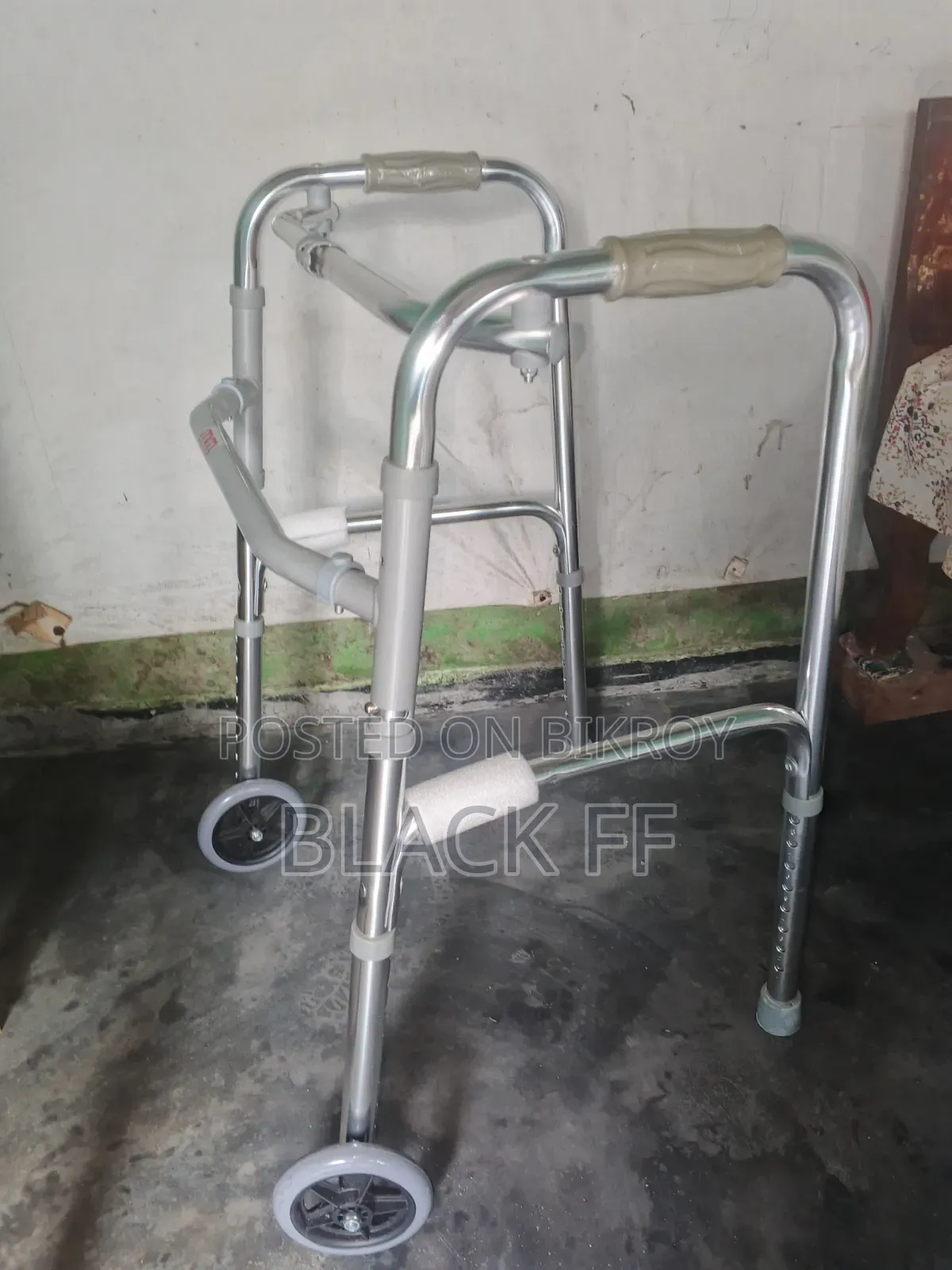 স্ক্র্যাচার্স