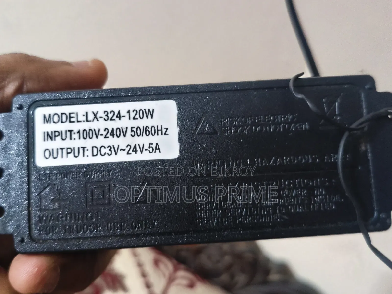 LX-925 Adapter With Regulator 24v