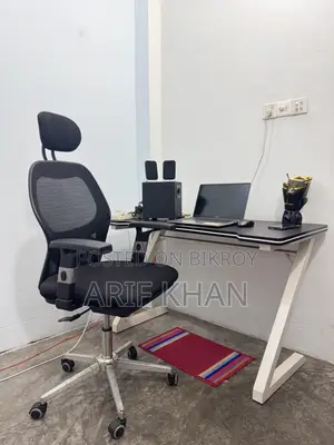 স্লিপিং চেয়ার ও টেবিল