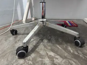 স্লিপিং চেয়ার ও টেবিল