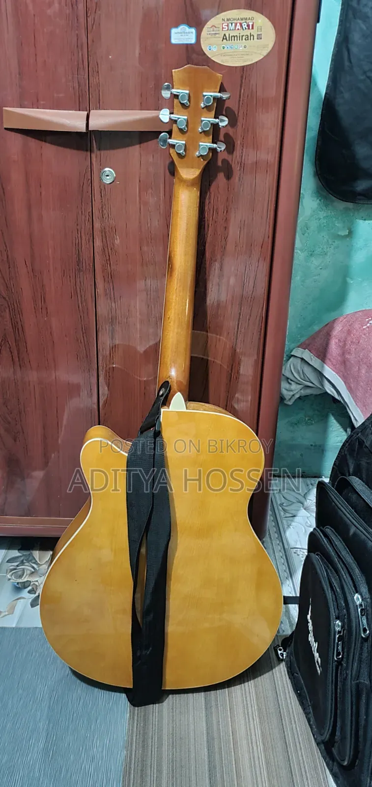 Guiter AG52C