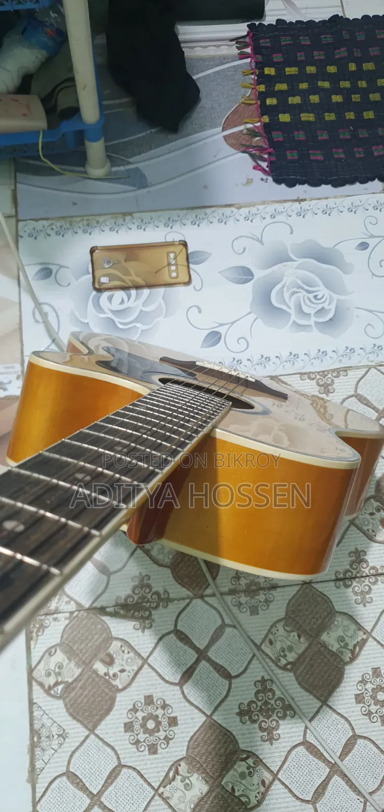 Guiter AG52C