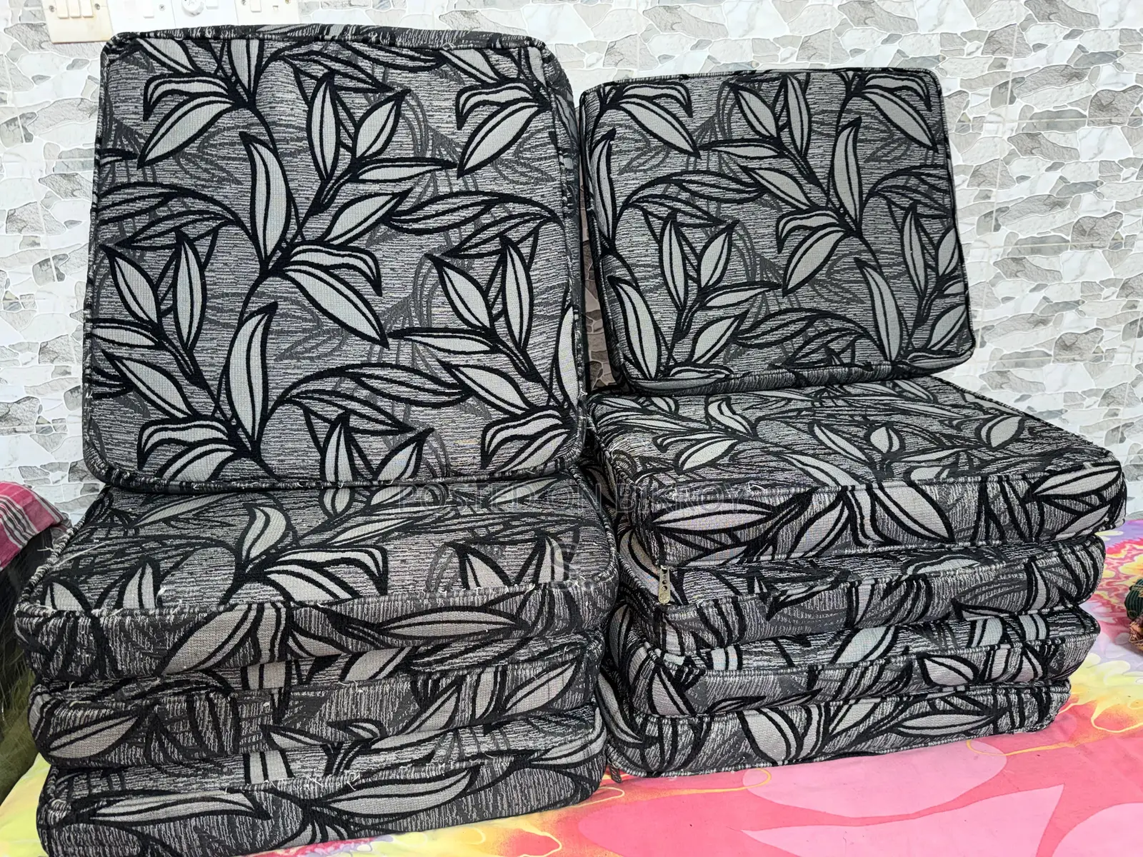 8pcs Used Sofa Cushion Set - Black Grey Leaf Print