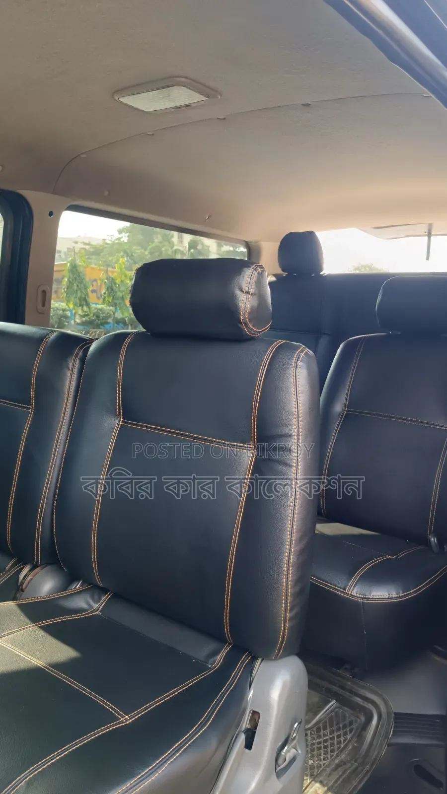 Toyota HiAce 2010 Black