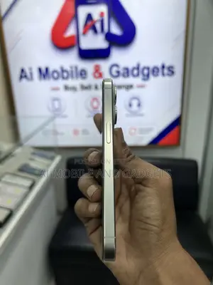 Apple iPhone 15 Pro 128 GB White