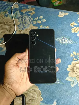 স্যামসাং গ্যালাক্সি এ১৫ ৫জি ১২৮ জিবি ব্ল্যাক