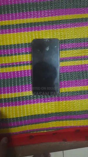অ্যাপল আইফোন এক্সএস ২৫৬ জিবি হোয়াইট