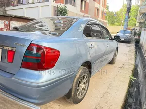 টয়োটা প্রিমিও ২০০৩ পিংক