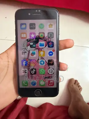 Apple iPhone 8 64 GB Black