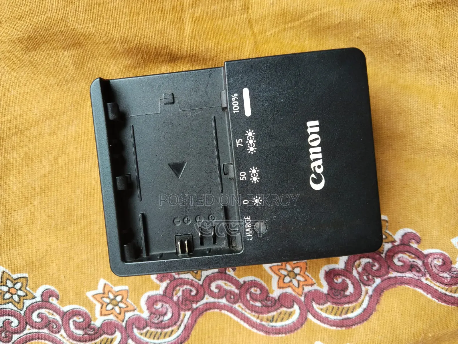 Canon 80D Body and Box