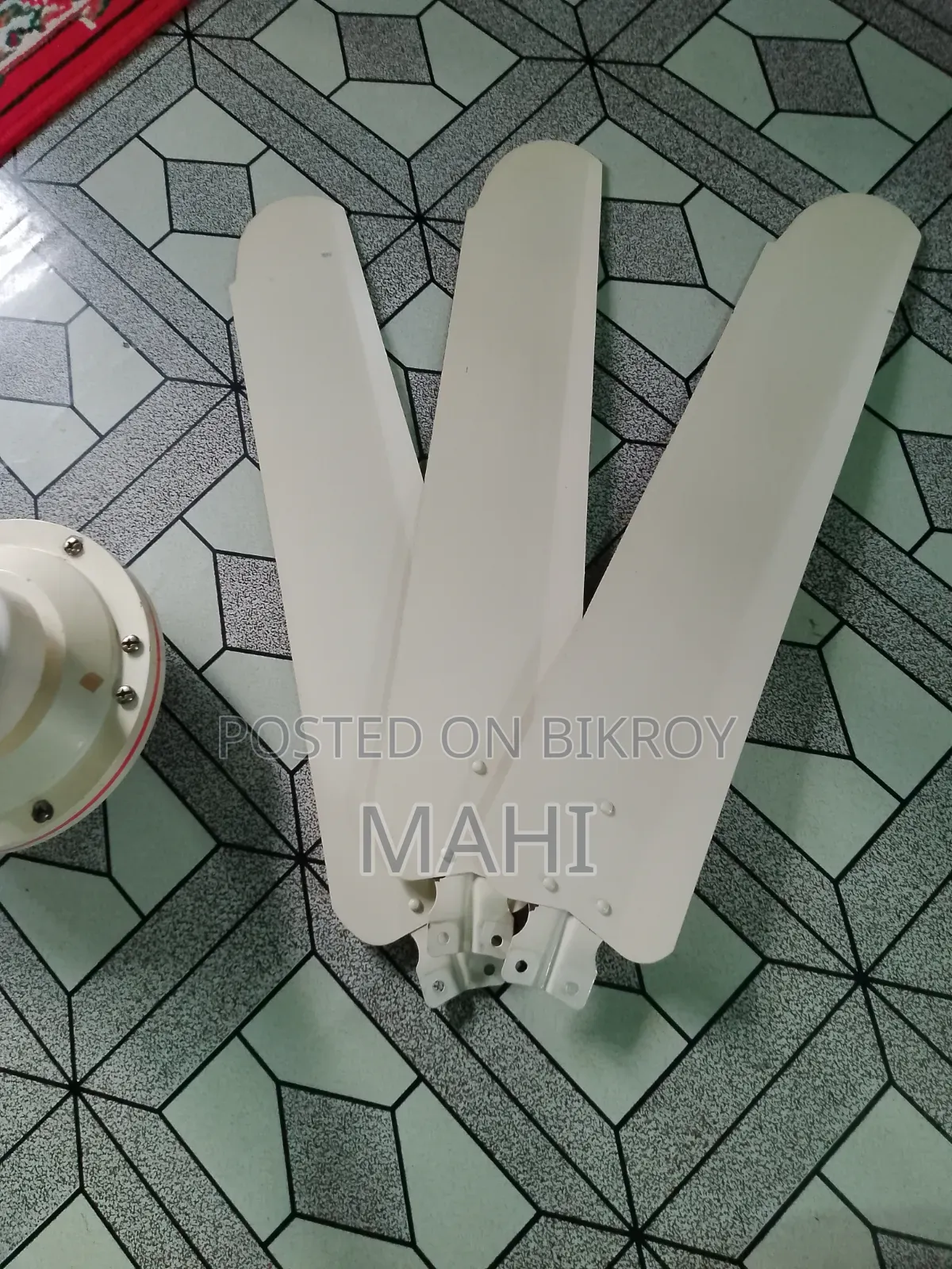 ফ্যান বিক্রি করা হবে।