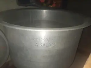 Large Cooking Pot