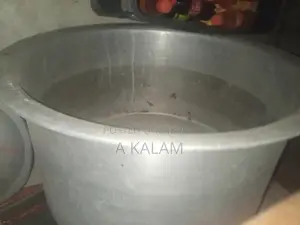 Large Cooking Pot
