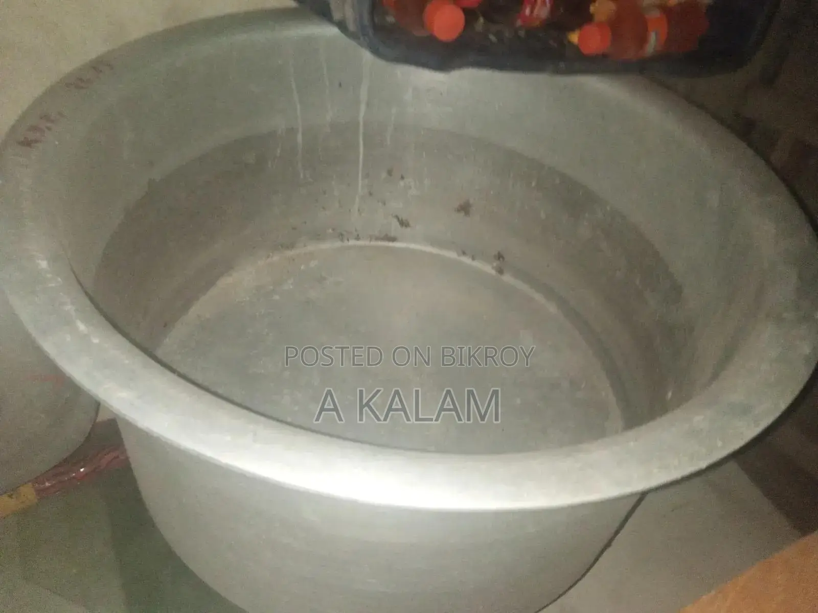 Large Cooking Pot
