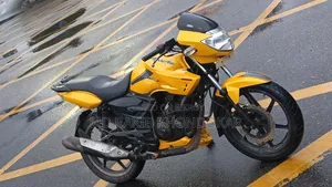 TVS Apache RTR 160 2V 2012 Yellow
