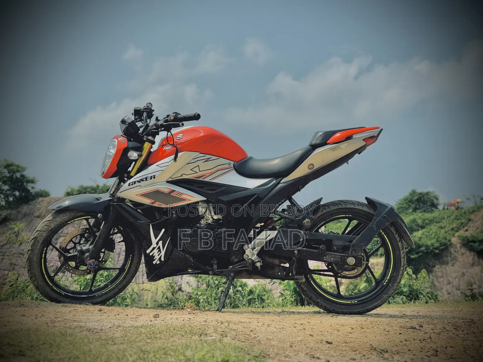 Suzuki Gixxer 2024 Orange