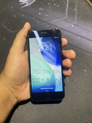 অ্যাপল আইফোন এসি (২০২০) ৬৪ জিবি ব্ল্যাক