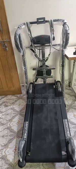মাল্টিফাংশন ফিটনেস মেশিন