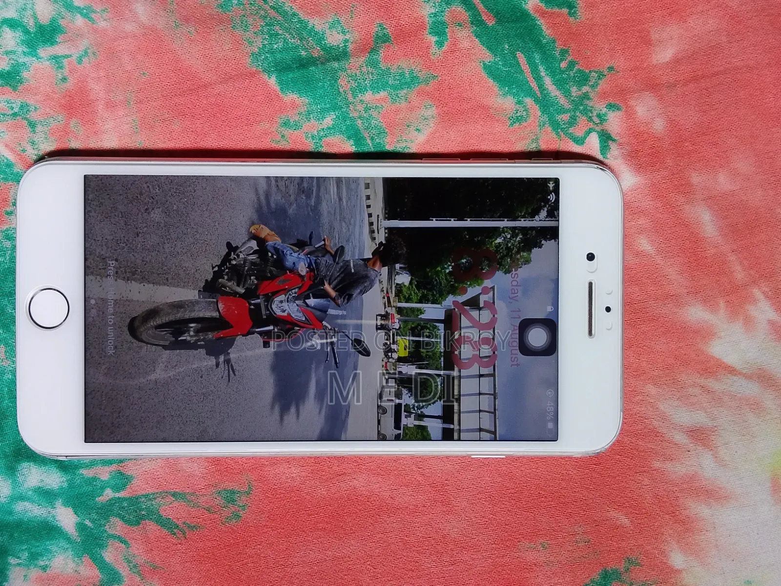 Apple iPhone 8 Plus 64 GB White