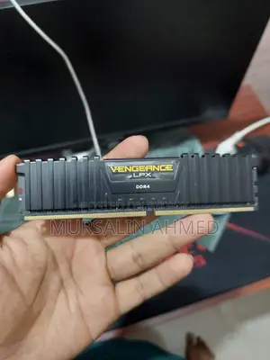 Corsair Vengeance LPX 16GB DDR4 DRAM 2400MHz Ram