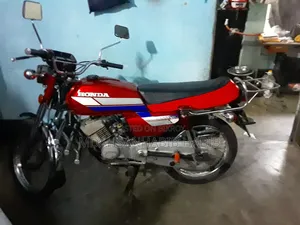 Honda 1992 Red