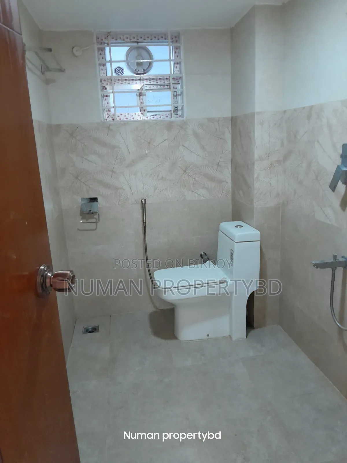 নুম্যান প্রপার্টি বিডি, বসুন্ধরায় ভাড়ার জন্য ৪ বেডরুমের অ্যাপার্টমেন্ট