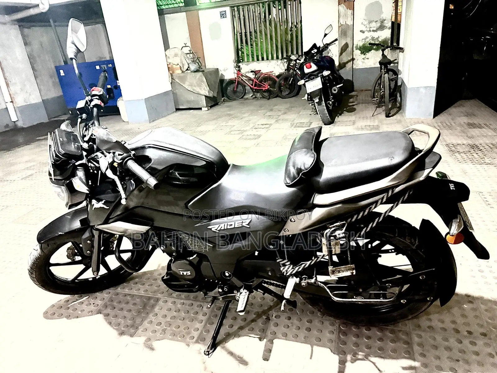 TVS Raider 125 2022 Black