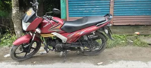 মাহিন্দ্রা সেঞ্চুরো ২০১৯ রেড