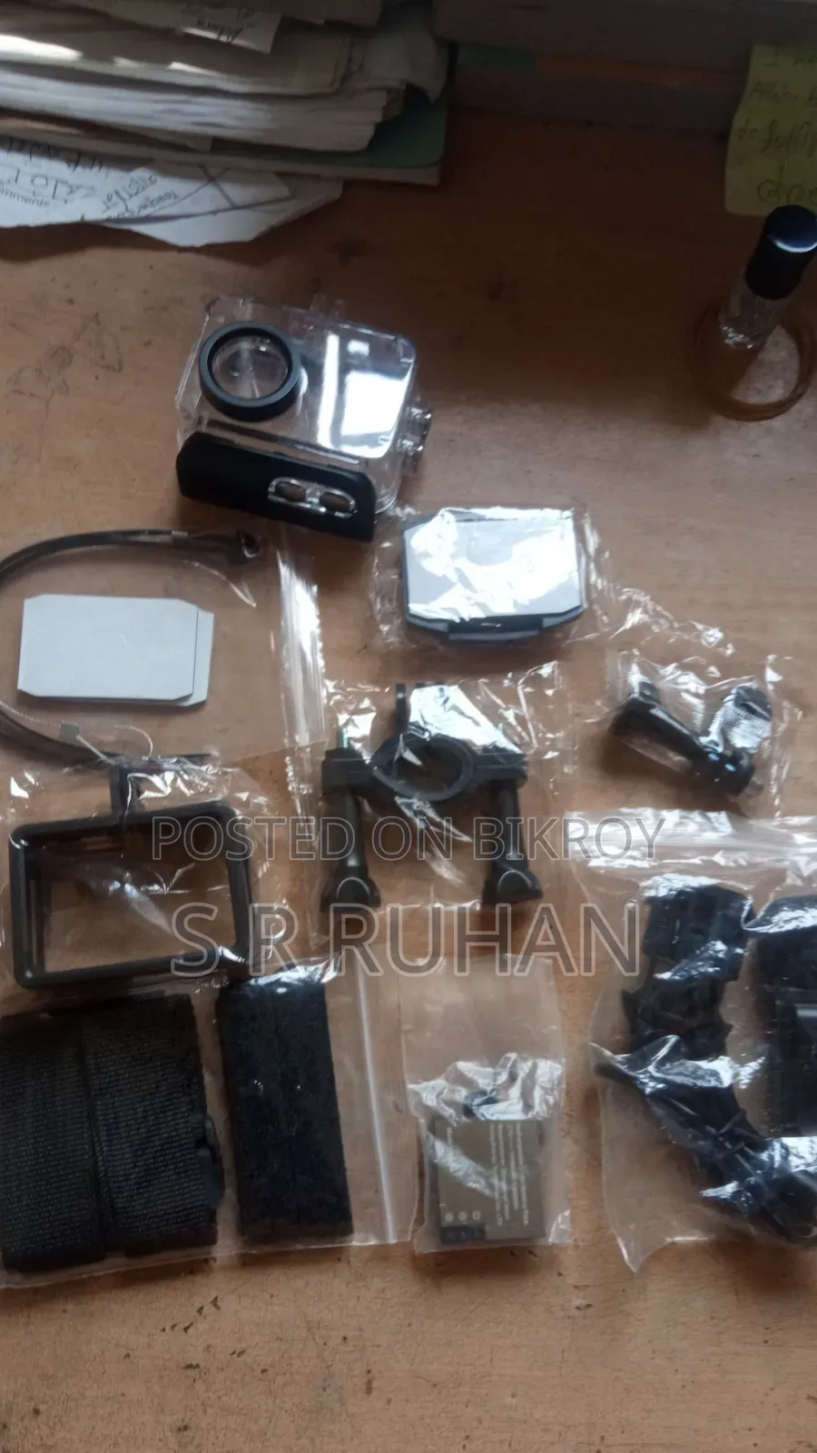 সম্পূর্ণ ফ্রেশ কোয়ালিটি এবং কোন প্যাকেট খোলা হয়নি এমন ক্যামেরা