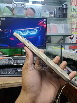 রিয়েলমি নারজো এন৫৩ ১২৮ জিবি গোল্ড