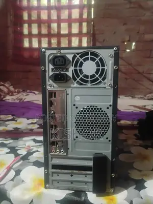 Desktop Computer Samsung 4GB Intel Core I3 HDD 500GB