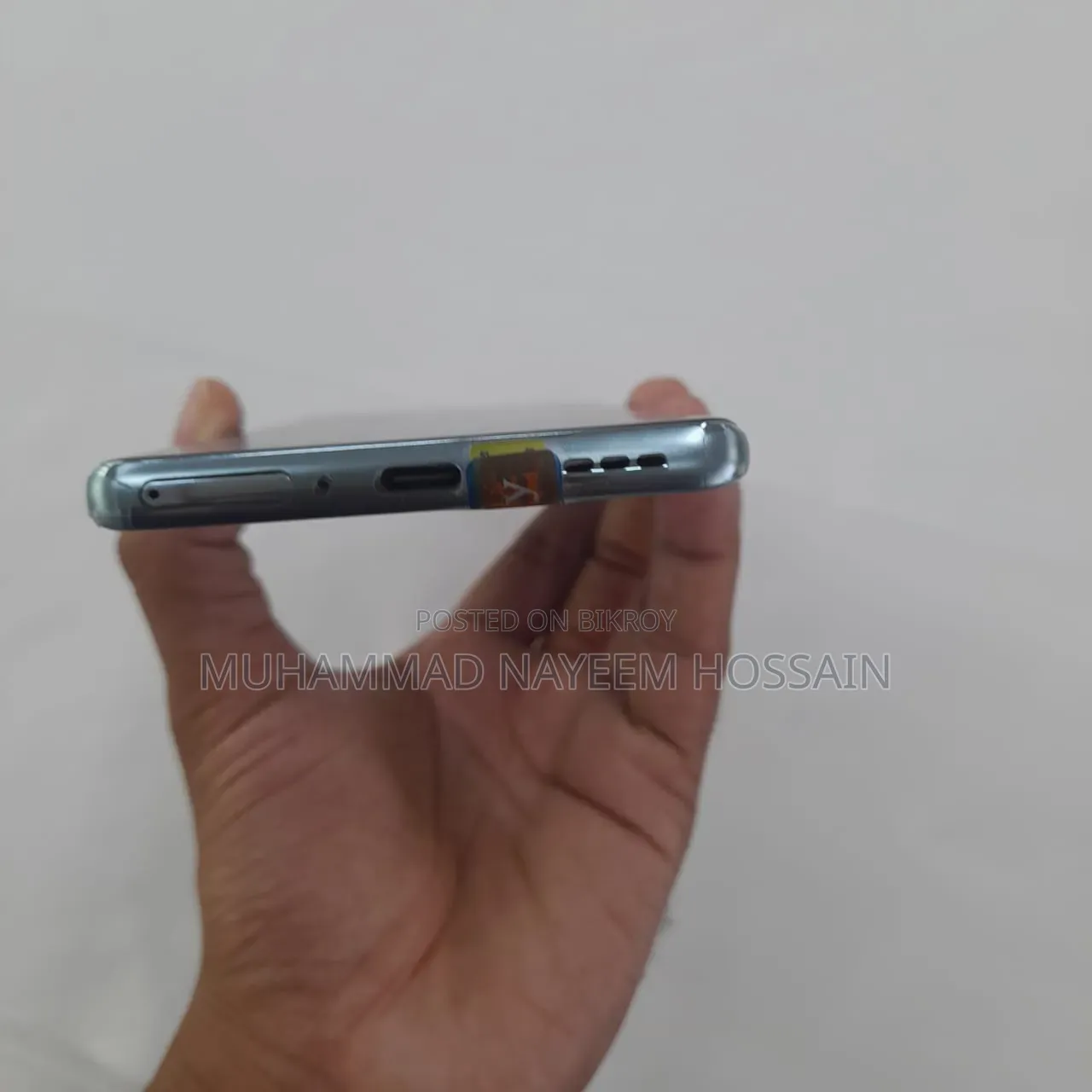 অপ্পো রেনো৬ প্রো ৫জি ২৫৬ জিবি সাদা