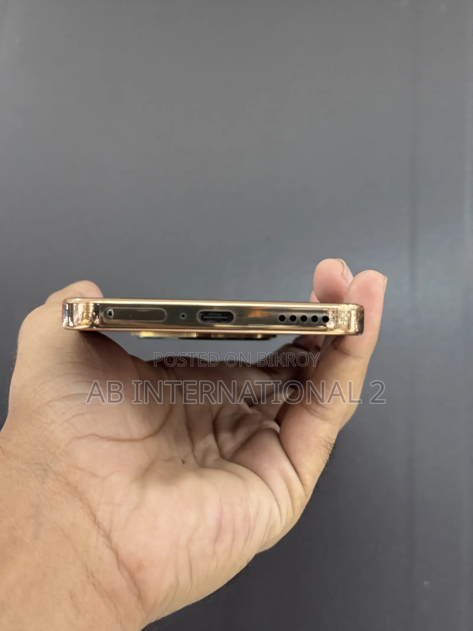 অনার এক্স৯ডি ২৫৬ জিবি লাল