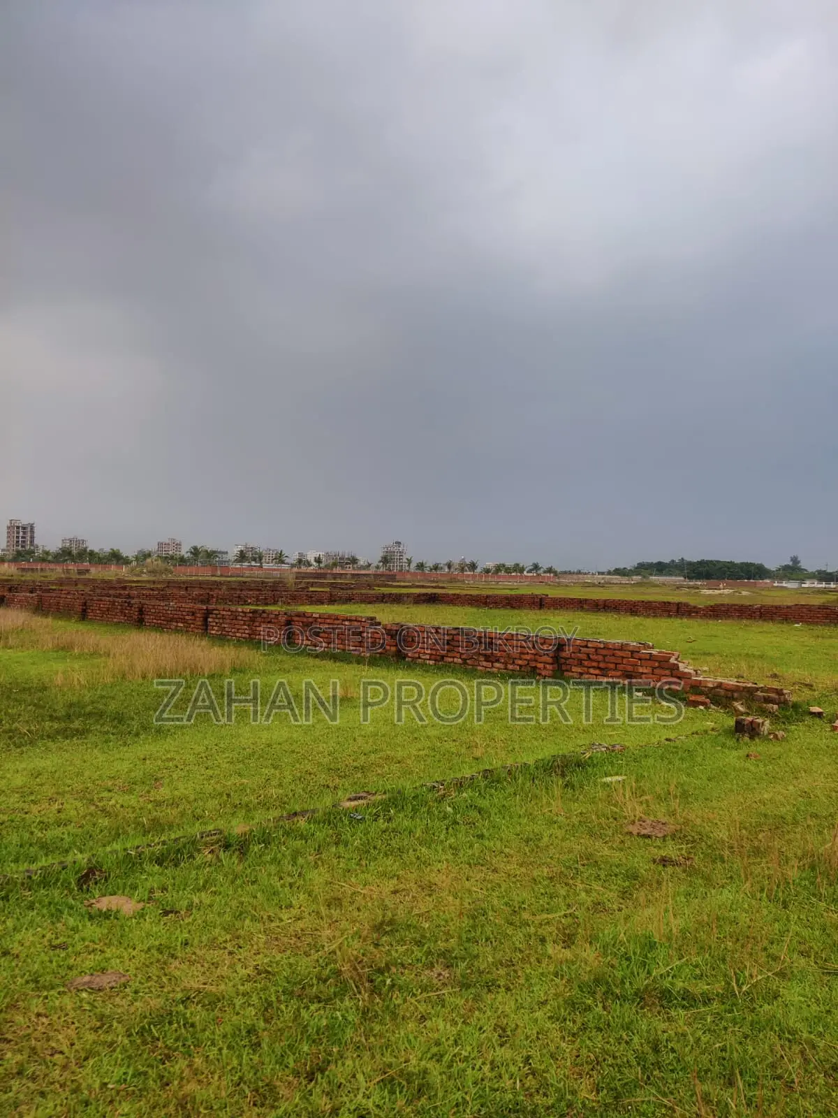 Bashundhara P-Ext Block 3 Katha Plot For Sale